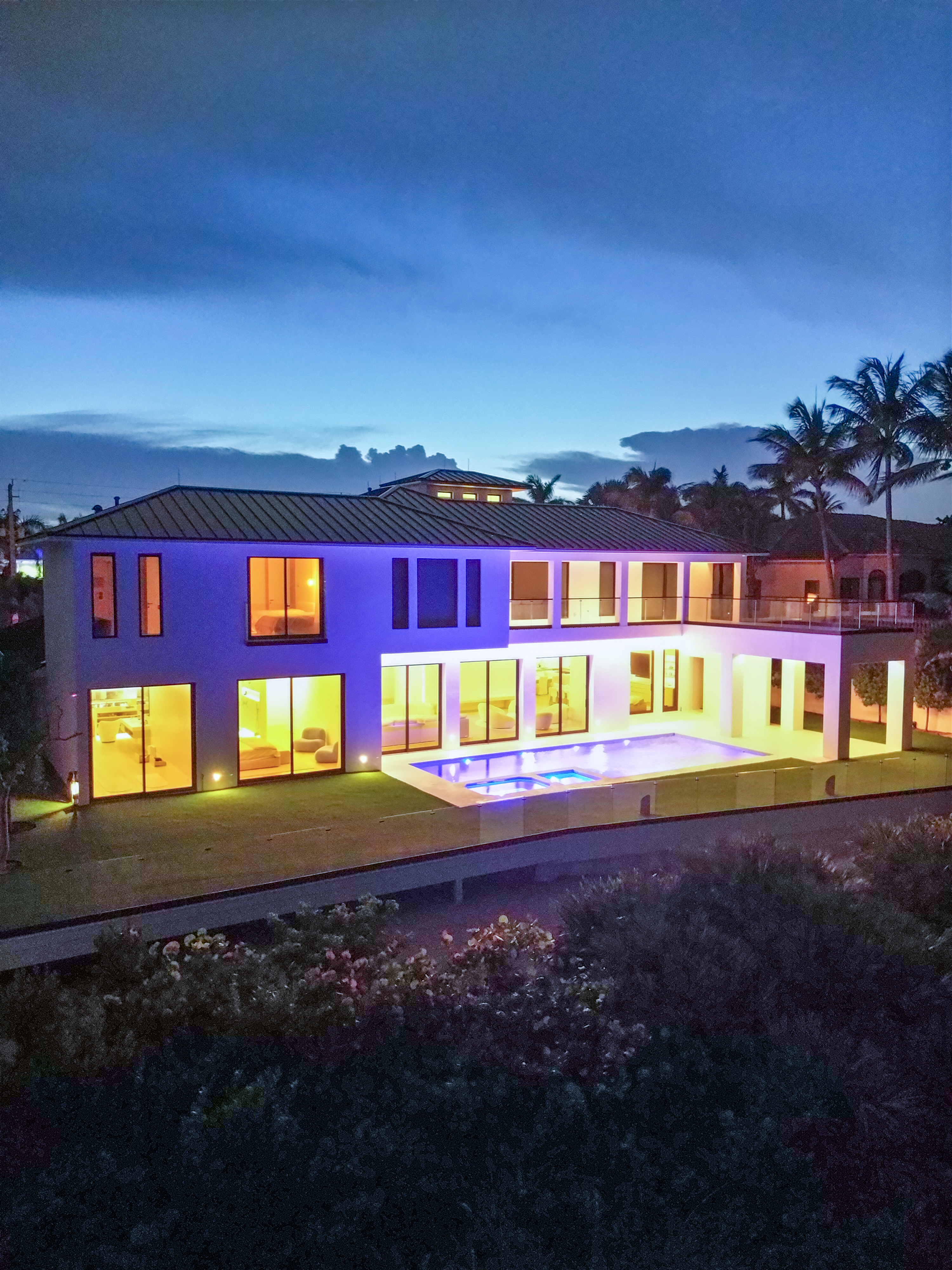 Exterior lighting showcase